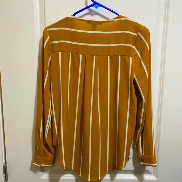 Shirt - Picture 2 of 3